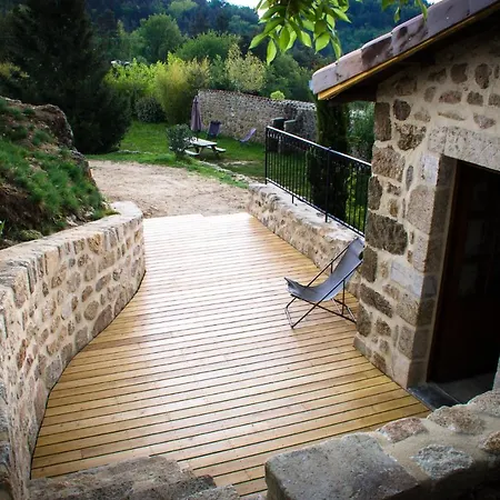 Le Petit Rias Gite Soleil Saint Maurice en Chalencon Exterior photo