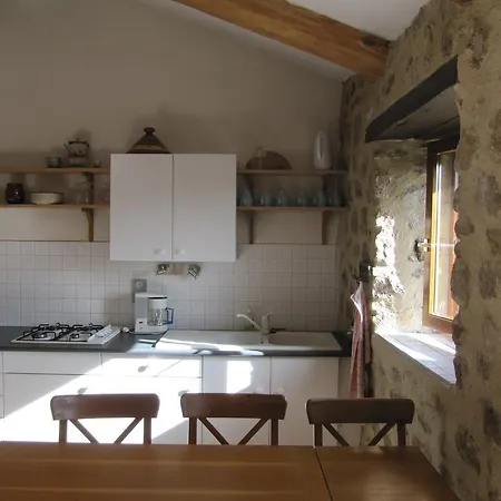 Le Petit Rias Gite Soleil Saint Maurice en Chalencon Room photo