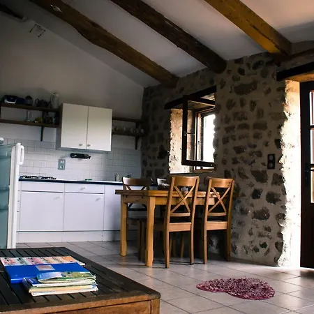 Le Petit Rias Gite Soleil Saint Maurice en Chalencon Exterior photo